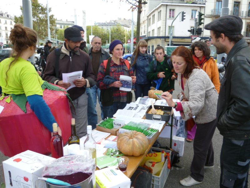 geneva_stand01.jpg